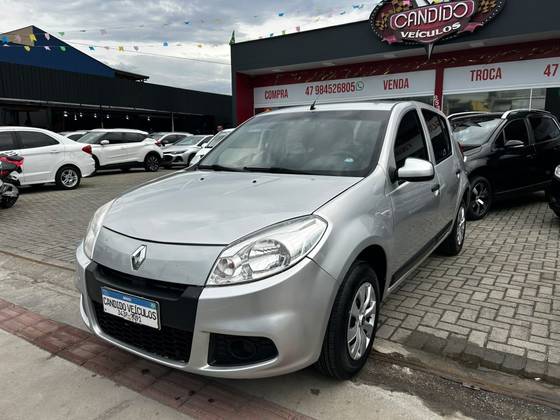RENAULT SANDERO 1.0 EXPRESSION 16V FLEX 4P MANUAL RENAULT SANDERO 1.0 EXPRESSION 16V FLEX 4P MANUAL